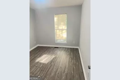 2279 Strathmoor Manor Drive, Lithonia, GA 30058 - Photo 6