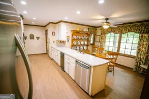 6960 Northgreen Dr, Sandy Springs, GA 30328 - Photo 14