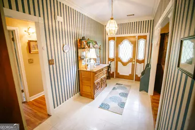 6960 Northgreen Drive, Sandy Springs, GA 30328 - Photo 4