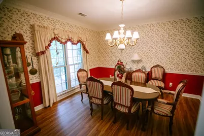 6960 Northgreen Drive, Sandy Springs, GA 30328 - Photo 8