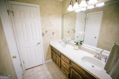 6960 Northgreen Drive, Sandy Springs, GA 30328 - Photo 32