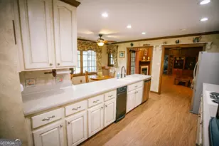 6960 Northgreen Dr, Sandy Springs, GA 30328 - Photo 16