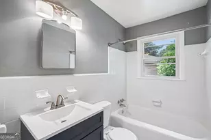 655 Albert St NW, Atlanta, GA 30318 - Photo 18
