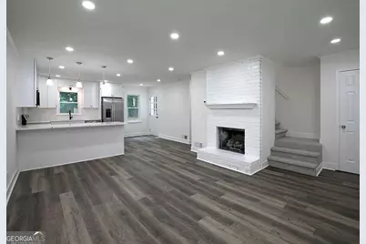 2883 Country Lane NW, Kennesaw, GA 30152 - Photo 6