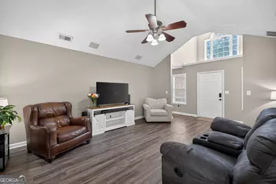 6020 Fieldwood Lane, Loganville, GA 30052 - Photo 12