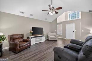 6020 Fieldwood Ln, Loganville, GA 30052 - Photo 12