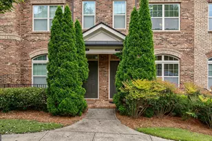 7510 Stoneridge Dr, Atlanta, GA 30328 - Photo 2