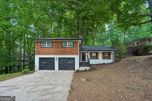1564 Bubbling Creek Rd NE, Brookhaven, GA 30319 - Photo 2