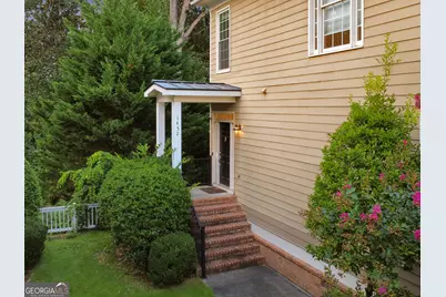 1452 Sylvan Circle, Atlanta, GA 30319 - Photo 2