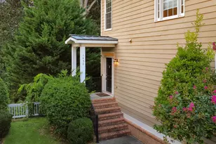 1452 Sylvan Circle, Atlanta, GA 30319 - Photo 2