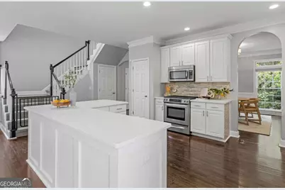 1452 Sylvan Circle, Atlanta, GA 30319 - Photo 10