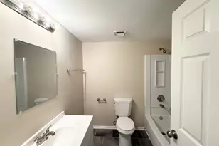 2039 Raintree Pl, Lithonia, GA 30058 - Photo 8