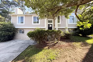 2039 Raintree Pl, Lithonia, GA 30058 - Photo 2