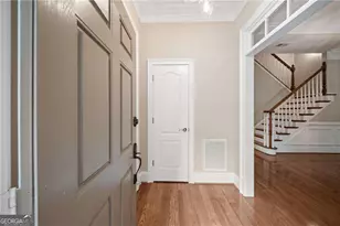 8440 Parker Pl, Roswell, GA 30076 - Photo 4
