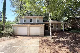 3901 W Wood Path, Stone Mountain, GA 30083 - Photo 2