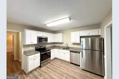 4196 Jami Lane, Snellville, GA 30039 - Photo 4