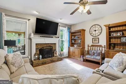 12 Laurel Way NE, White, GA 30184 - Photo 8