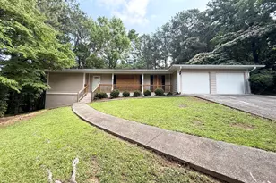 443 Creekwood Pass, Dallas, GA 30157 - Photo 2