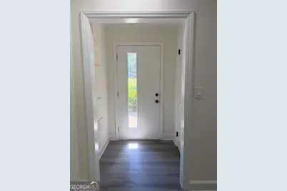 1726 Centra Villa Drive SW, Atlanta, GA 30311 - Photo 2