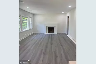 1726 Centra Villa Drive SW, Atlanta, GA 30311 - Photo 4