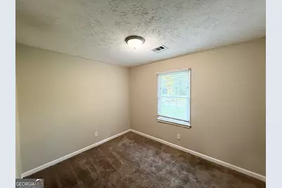 4822 Navajo Trail SE, Conyers, GA 30094 - Photo 4