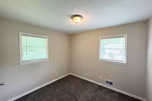 933 Capitol View Ave NW, Atlanta, GA 30318 - Photo 6