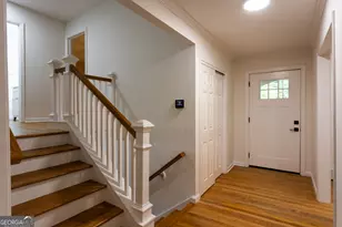 1025 Vistavia Cir, Decatur, GA 30033 - Photo 12