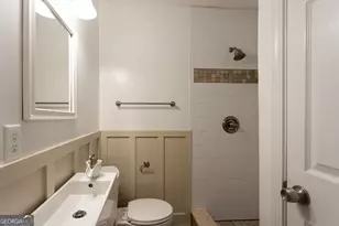 1025 Vistavia Cir, Decatur, GA 30033 - Photo 28