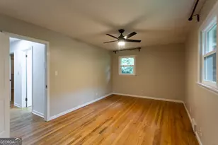 1025 Vistavia Cir, Decatur, GA 30033 - Photo 26