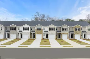 202 Kenmore Cir, Perry, GA 31069 - Photo 2