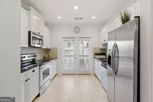 1428 Liberty Pkwy NW, Atlanta, GA 30318 - Photo 2
