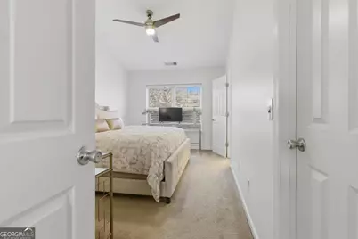 1428 Liberty Parkway NW, Atlanta, GA 30318 - Photo 16