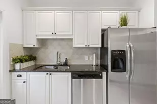 1428 Liberty Pkwy NW, Atlanta, GA 30318 - Photo 4