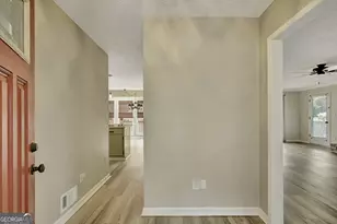 300 Briarwood Rd, Tyrone, GA 30290 - Photo 4