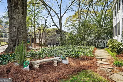 21 Peachtree Memorial Drive NW #8A, Atlanta, GA 30309 - Photo 4