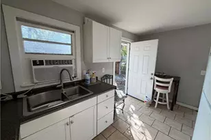 3000 N Cleburne St, Brunswick, GA 31520 - Photo 2