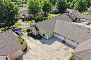 303 Commonwealth Cir, Newnan, GA 30263 - Photo 32
