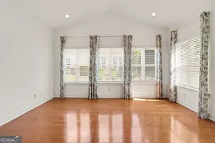 303 Commonwealth Cir, Newnan, GA 30263 - Photo 8