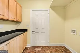 303 Commonwealth Cir, Newnan, GA 30263 - Photo 18