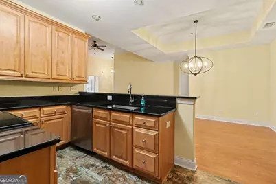 303 Commonwealth Circle, Newnan, GA 30263 - Photo 16