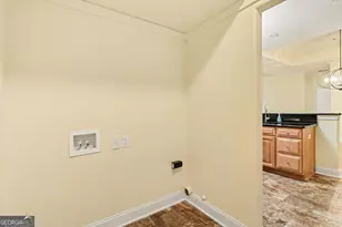 303 Commonwealth Cir, Newnan, GA 30263 - Photo 26