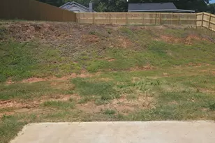 241 Charlotte Cir, Statham, GA 30666 - Photo 20