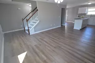 241 Charlotte Cir, Statham, GA 30666 - Photo 2