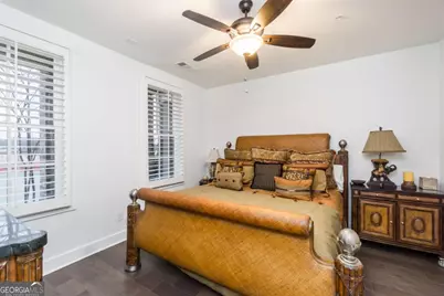 963 South On Main Drive, Woodstock, GA 30188 - Photo 4