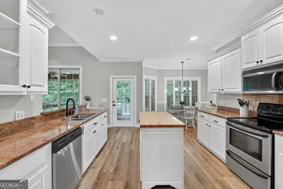 184 Drakes Landing, Brunswick, GA 31523 - Photo 12