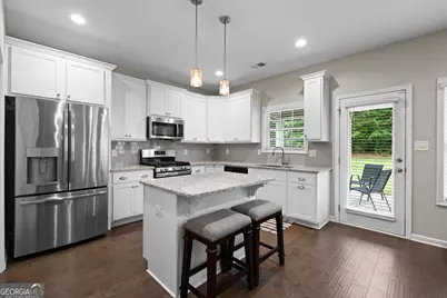 7 S York Drive, Newnan, GA 30265 - Photo 2