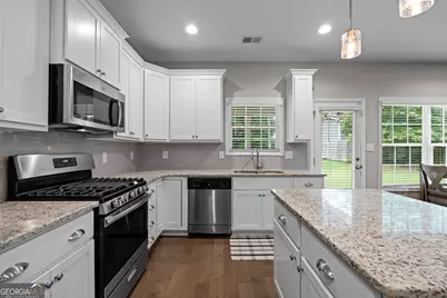 7 S York Drive, Newnan, GA 30265 - Photo 14