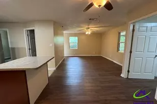 112 Barbara Dr, Warner Robins, GA 31093 - Photo 2