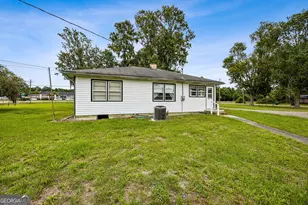 879 Charlie Smith Sr Hwy, Saint Marys, GA 31558 - Photo 24