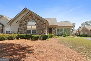 400 Silver Summit Dr SE, Conyers, GA 30094 - Photo 2